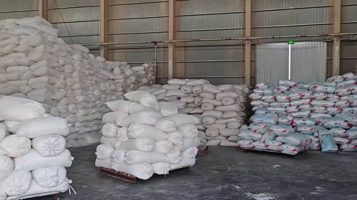 颗粒吸水树脂产品整齐堆放待装车