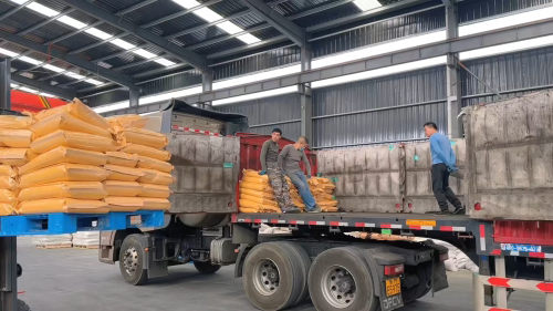 淄博聚隆高吸水性树脂产品发货装车场景