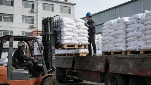 SAP吸水树脂工业吸水材料吨包装车出库运输现场照片